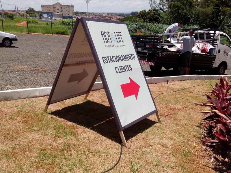 Adesivagem de Stand Sp em São Carlos - Móbile para Stand de Vendas