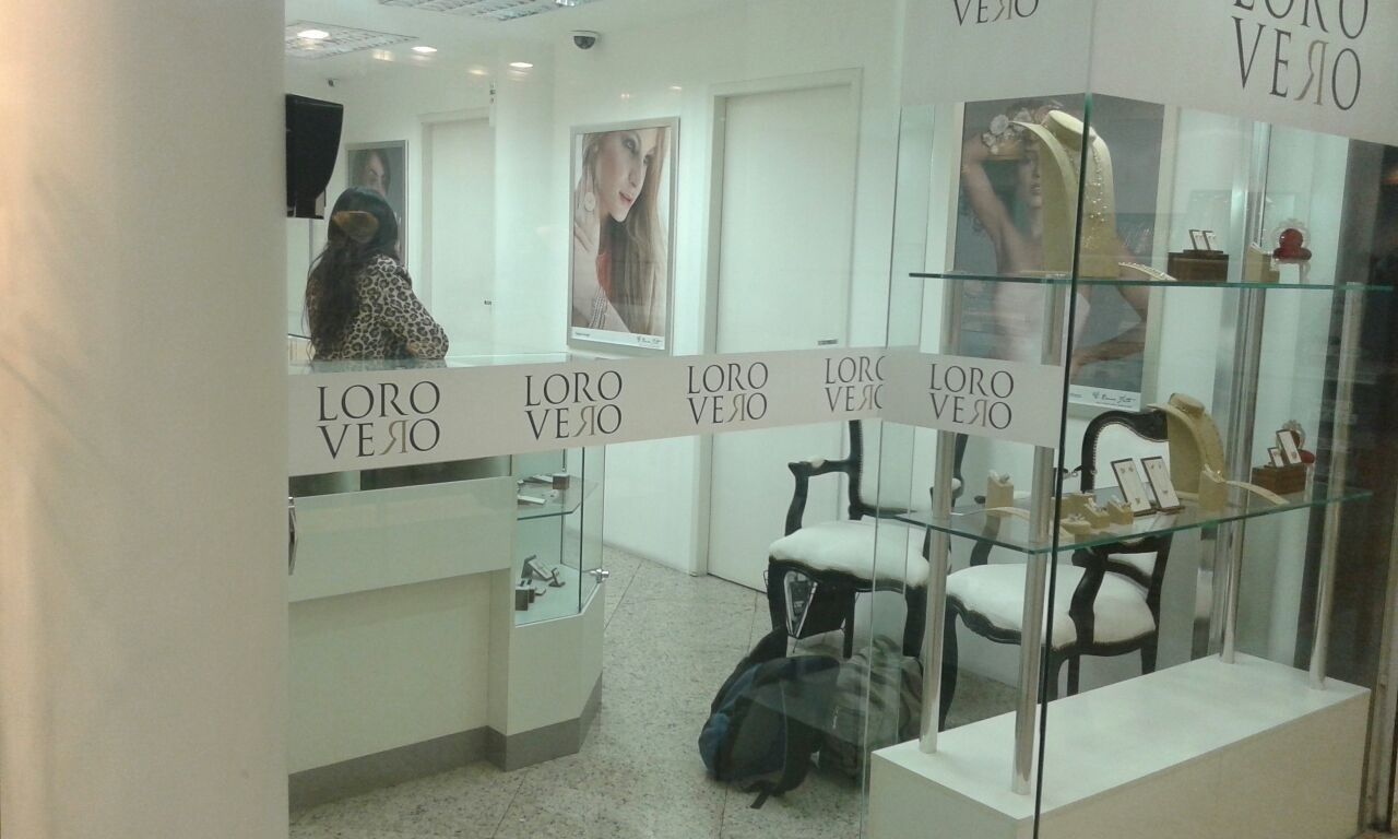 Adesivagem de Vitrine Preço no Aeroporto - Adesivagem de Vitrine