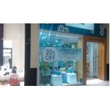 serviço de adesivação de vitrine em Guianazes